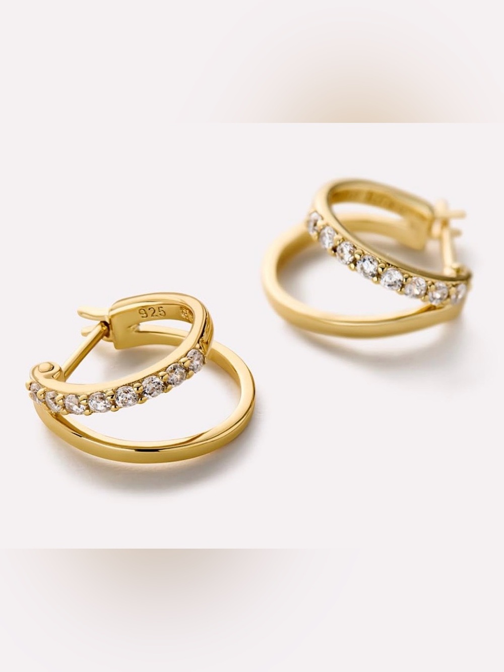 NEW🤩 Ana Luisa Toda mini cuff gold earrings - Picture 3 of 4
